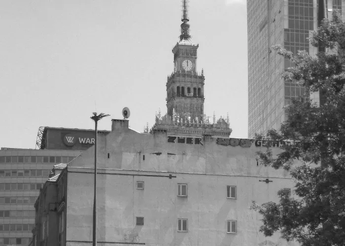 Komfortowy Apartament W Scislym Centrum Warszawy Comfortable Apartment In The Very Center Of Warsaw